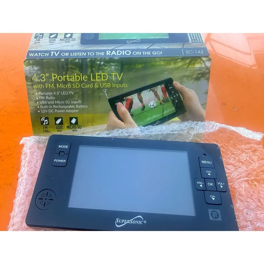 Supersonic 4.3 inch portable LCD tv with 32 gigabyte micro SD card